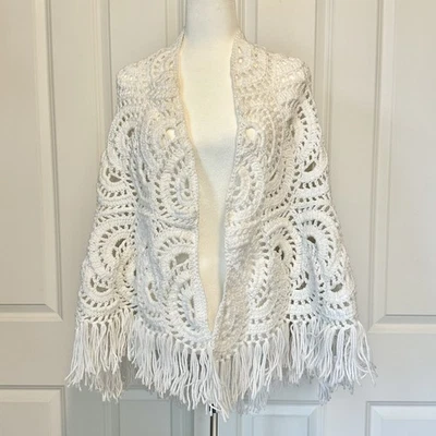Винтажная вязаная крючком шаль пончо бабушка площадь богемное фестиваль хиппи кисточки 1970-е белые - Изображение 1 из 4