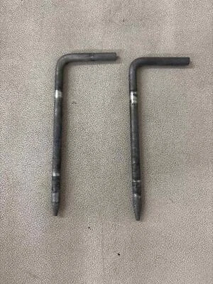 2004 Chevrolet Silverado 1500 Headlight Pins Set of 2 for LH and RH Foto 1 de 3