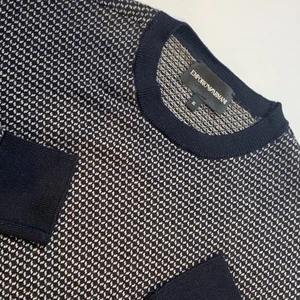 Suéter Pullover EMPORIO ARMANI Cuello Redondo Hombres 100% Lana Delgado XLarge Gris Azul - Imagen 1 de 18