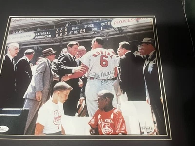 Imagen autografiada de Stan Musial Hof 69 con JFK. Certificado de autenticidad JSA Foto 1 de 4