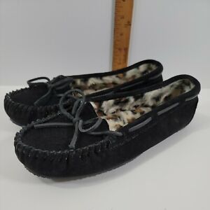 Minnetonka Womens Moccasin Size 8 Slippers Black Faux Fur Lined Moc Toe Leather 