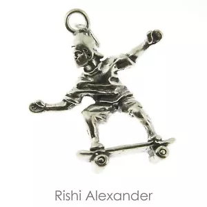 925 Sterling Silber Skateboarder Skater Charm Made in USA - Bild 1 von 2