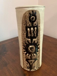 Signed BILL LEE STUDIO POTTERY VASE TAN BROWN SYMBOLS 10” - Picture 1 of 12