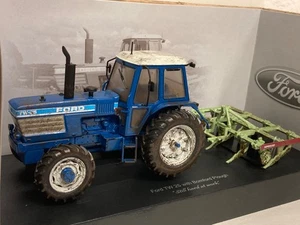 1/32 scale Universal hobbies 7118 Ford TW25 Still hard at work Tractor Ltd Ed - Picture 1 of 10
