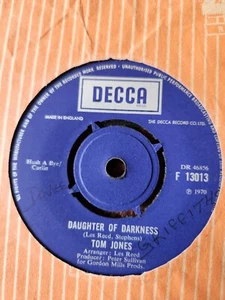 Tom Jones "Daughter Of Darkness" 1970 DECCA UK 7" 45rpm - Picture 1 of 2