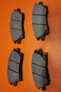 Juego de pastillas de freno de disco delanteras de cerámica Bosch pastillas fundidas silenciosas solo sin herrajes BC1847 - Imagen 1 de 17