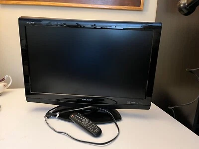 Sharp LC-22SB280UT  22"  LCD HDTV Television with Remote - fully functional - Image 1 of 4