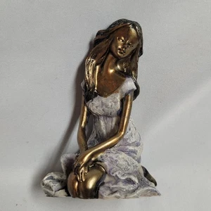 Mini figura escultórica de 4" Austin Productions Memories 1992 Girl de Alice Heath - Imagen 1 de 5