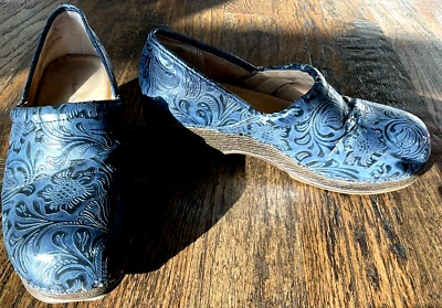 Zapatos G H Bass & Co para mujer talla 9 Sheena zueco cómodo sin cordones azul marino y negro Foto 1 de 4