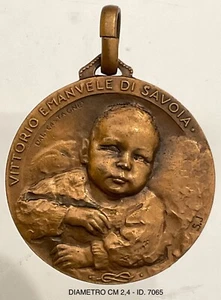 VITTORIO EMANUELE DI SAVOIA 12.02.1937 MED. RICORDO NASCITA PRINCIPE D’ITALIA - Foto 1 di 6