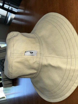 Sombrero cubo Quicksilver para mujer nuevo con etiquetas Foto 1 de 4