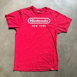 Erwachsene Nintendo New York rotes Logo T-Shirt Large - Bild 1 von 5