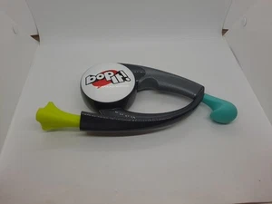 Bop It! Gioco elettronico portatile Hasbro 2015-testato e funzionante - Foto 1 di 7