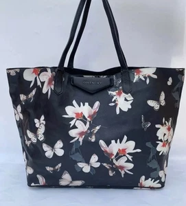 Givenchy Antigona Tote  - Picture 1 of 8