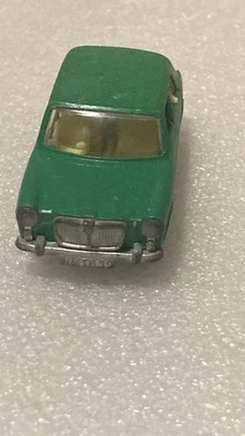Matchbox Lesney No 64 Green M.G. 1100 With Driver & Dog - Image 1 of 4