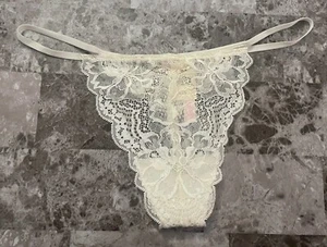 NWT VICTORIA'S SECRET PINK L IVORY OFF WHITE FLORAL LACE RARE V STRING PANTIES - Picture 1 of 4