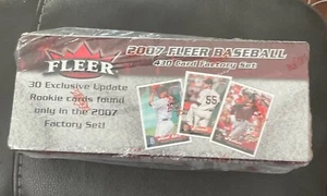 Fleer Baseball 2007 set sigillato 430 carte - Foto 1 di 1