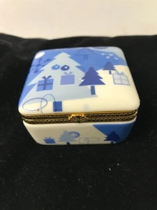 Mikasa Fine Porcelain Christmas Trinket Box Holiday Elegance Blue White Gold - Picture 1 of 7