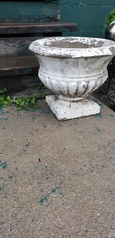 2 Vintage Planter Urn Stand Plant Holder Terracotta Stone Garden Cover