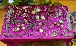 Boho Silberfarben Bronzefarben Schmuck Konvolut Ohrringe Halsketten Armbänder Ringe - Bild 1 von 11