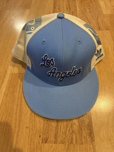 Vintage SUPER SELTEN RARITÄT Addidas LA Lakers weiß & blau Größe 8 Mütze guter Zustand - Bild 1 von 9