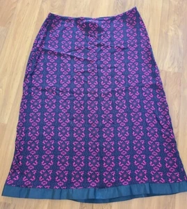 Xhilaration - Womens Sz M Red Geo Floral A-line Skirt w Lace Bottom Hem - Picture 1 of 7