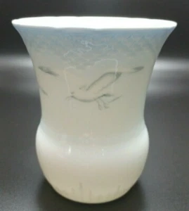 B&G Bing Grondahl Denmark - Seagull - Small Vase EUC - Picture 1 of 6