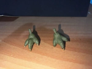 Sideshow Collectibles YODA JEDI MASTER 1/6 Sixth Scale Figure claw feet n pegs - Picture 1 of 3