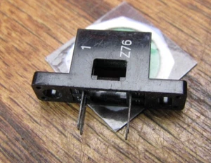 Omron Micro Photoelectric Sensor phototransistor switch EE-SB5 Z76 - Picture 1 of 4