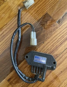 Regulator/Rectifier Nippondenso 32900-45411 Suzuki GSX 1100 S GSX1100S 80-84 - Picture 1 of 2