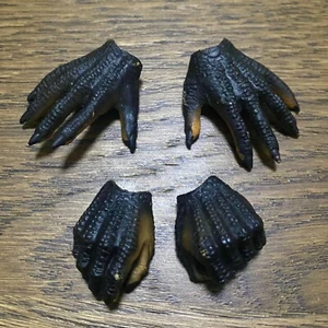 1/6 HOT TOYS : FIGURE MMS08 AVP PREDATORS CELTIC PREDATOR : HANDS SET - Picture 1 of 2
