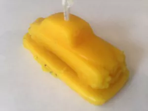 Daimler V8 ref54 candle cake toppers in YELLOW birthday,party - Picture 1 of 3