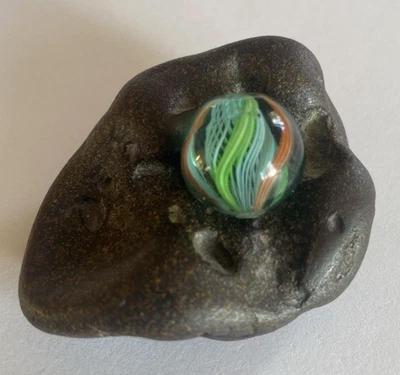 DE COLECCIÓN ALEMÁN HECHO A MANO MÁRMOL VERDE Y NARANJA CINTA REMOLINO NÚCLEO LATTICINO Foto 1 de 4