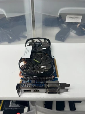 Gigabyte NVIDIA GeForce GTX 660 2GB GDDR5 Windforce Graphics Card GV-N660OC-2GD - Image 1 of 3