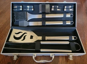 Cuisinart CGS-5014Z 14 Pc deluxe stainless steel grill tool set - Picture 1 of 3