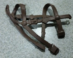 Briglia marrone Johnny West originale Marx anni 60-70 buone condizioni fibbia danneggiata - Foto 1 di 3