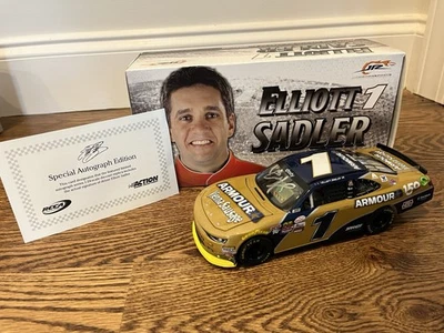 Elliott Sadler Armour #1 2017 150 aniversario escala 1/24 diecastcar autografiado Foto 1 de 4