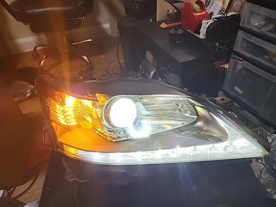2013-2015 LEXUS GS350 RIGHT COMPLETE HID XENON NON-AFS HEADLIGHT - Image 1 of 4