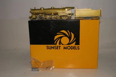 SUNSET MODELS BRASS HO SCALE USRA LIGHT 4-8-2 STEAM LOCOMOTIVE ENGINE, BOXED - Image 1 of 4