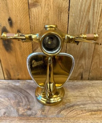 Tavolo Scooter Stile Vespa Edizione Speciale Limitata Basato Sulla Mod Anni 60 Epoca.. - Immagine 1 di 4