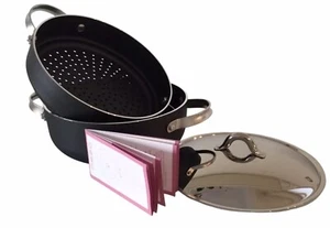 Alessi Mami Set 3 Pezzi Casseruola + Vaporiera + Coperchio Miglior Prezzo - Foto 1 di 4