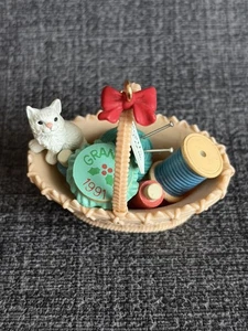 1991 Enesco With Love Ornament 1. in Merry Christmas Grandma Serie - Bild 1 von 9