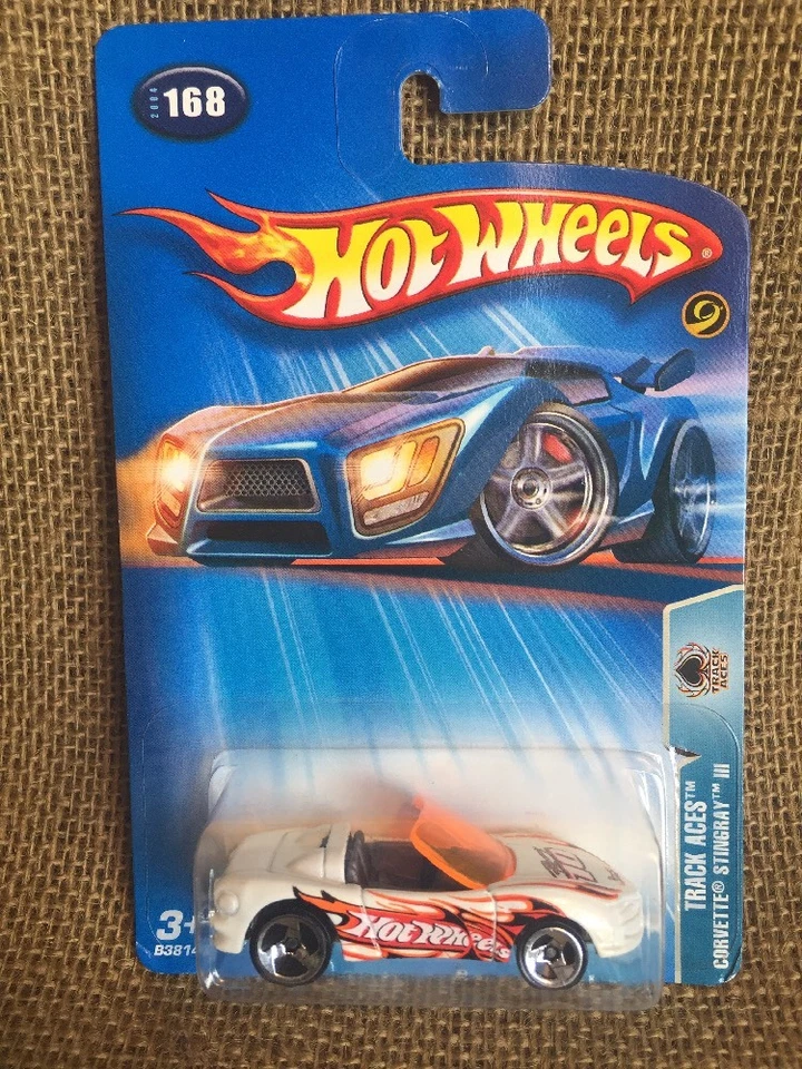 Hot Wheels 2004 Planet Hot Wheels Track Aces blanco C4 Corvette Stingray III Foto 1 de 4