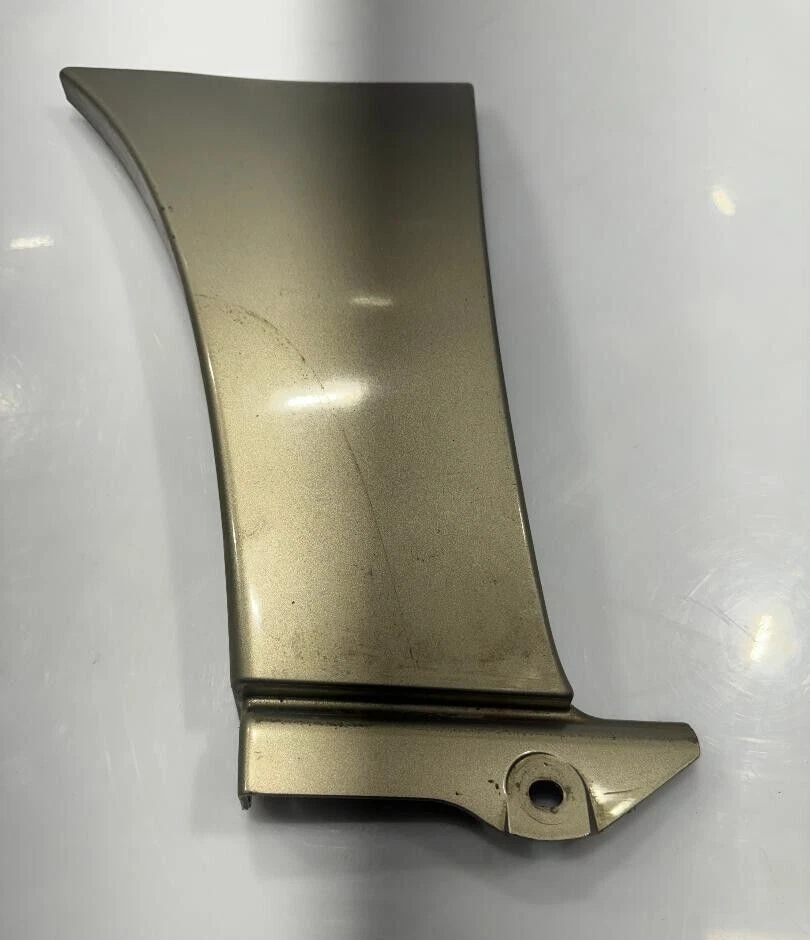 Subaru Impreza 2003 guardabarros inferior delantero izquierdo adorno original fabricante de equipos originales pieza usada Foto 1 de 4