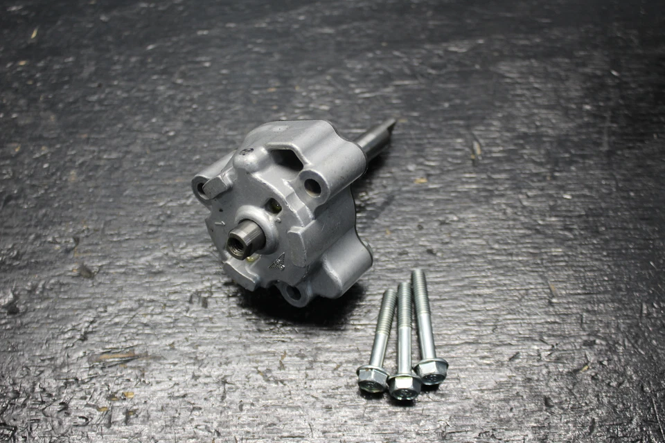 01-06 HONDA CBR600F4I CBR F4I OEM MOTOR BOMBA DE ACEITE 15100-MBW-000 2001 02 03 Foto 1 de 2