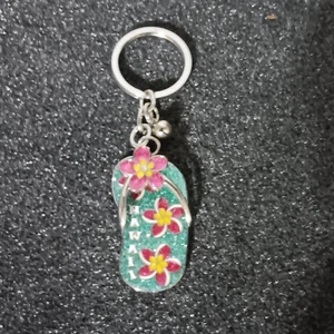 New Hawaii Flip Flop Flower Key Chain - Picture 1 of 4