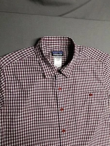 Patagonia Puckerware Button Up Shirt Mens M Seersucker Short Sleeve White Red - Picture 1 of 9