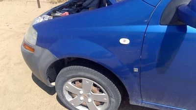 Guardabarros delantero izquierdo Chevy Aveo 2004-2008 fabricante original azul brillante 33u 96476679 Foto 1 de 4