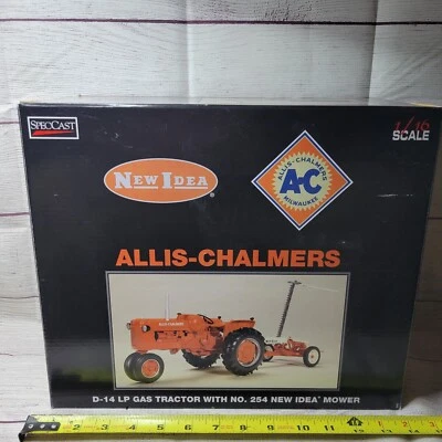 Speccast Allis Chalmers D-14 LP Gas w/No.254 new idea mower detailed diecast - Image 1 of 4