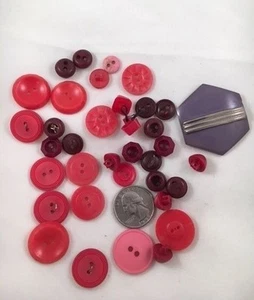 Beautiful Vintage Buttons in Red, Pink, Purple- Different Sizes & Shapes - Picture 1 of 2